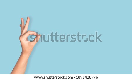 hand making the ok sign