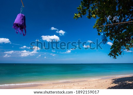
Sky and white clouds on the beach in Thailand.blue sky and cloud . Pastel style sky and clouds.Freshness of the new day. Bright blue background. Relaxing feeling like being in the sky.