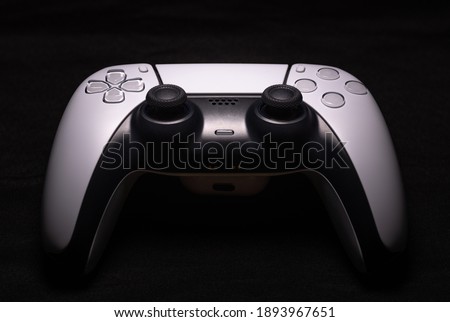 Next generation game controller isolated