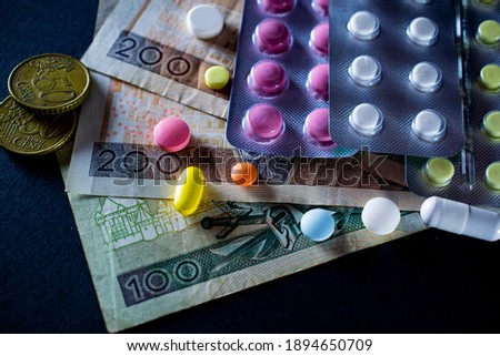 pharmaceutical business, drug price increases. insurance and treatment.