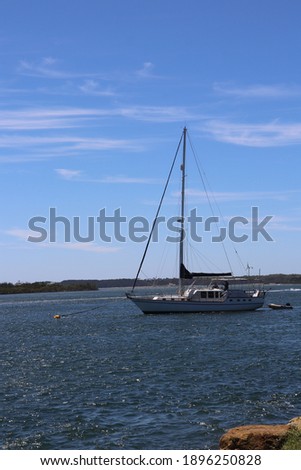 boat in sea water, nature photography, Greenwell Ponit, South Coast NSW Australia