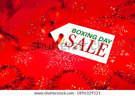 Label with the text - Boxing Day sale.