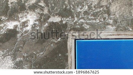 contrast,  United States, abstract photography of relief drawings in fields in the U.S.A. from the air, Genre: abstract expressionism, abstract expressionist photography,