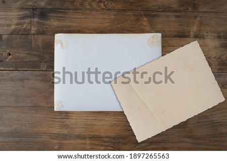empty mock up background of old wood, set of vintage photos with blank, back side of cards, concept family genealogy, memories, generational ties, museum historical materials