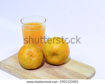 
Freshly squeezed orange juice Good for health, high vitamin C and balancing the body during winter.
