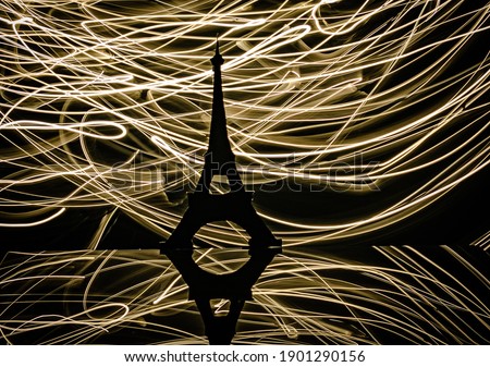 Light drawing of the outline of the Eiffel Tower