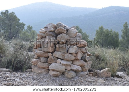 Pictures of stones are arranged on top of each other in nature