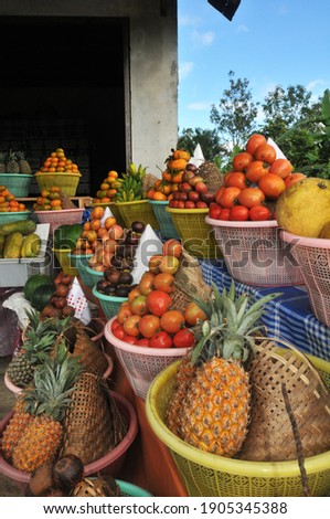 PICTURE OF VARIETY OF FRUITS SOME WHERE IN BALI