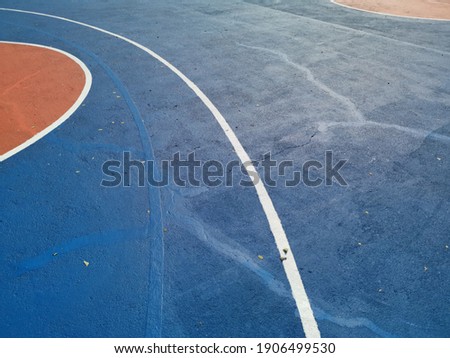 basketball court on outdoor park in city