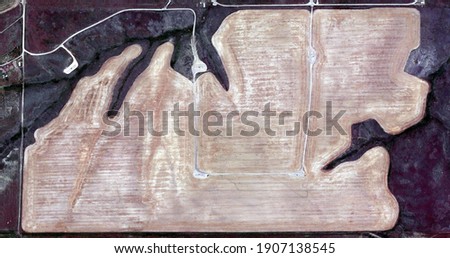 a new hope,   United States, abstract photography of relief drawings in fields in the U.S.A. from the air, Genre: abstract expressionism, abstract expressionist photography, 
