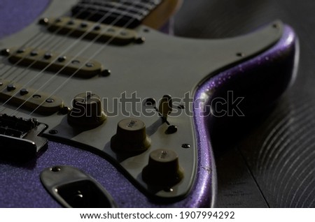 Retro Purple Sparkle Electric Guitar