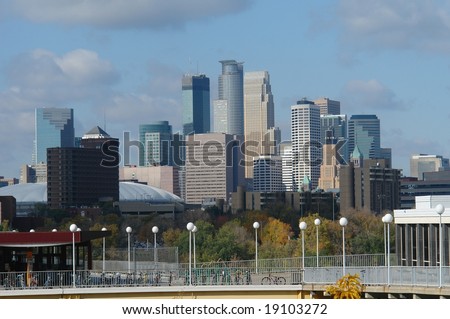A picture of  the Minneapolis skyline from the University of Minnesota