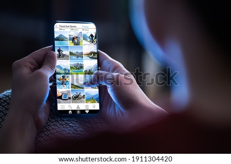 Online Social Website On Mobile Phone Or Cellphone