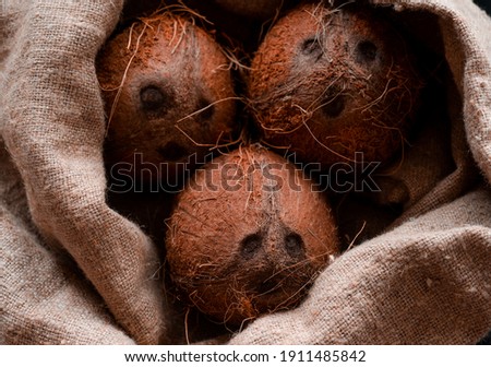 
Coconuts, naturally burlap and fresh from the tree