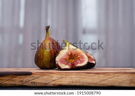 dried figs on a wooden table