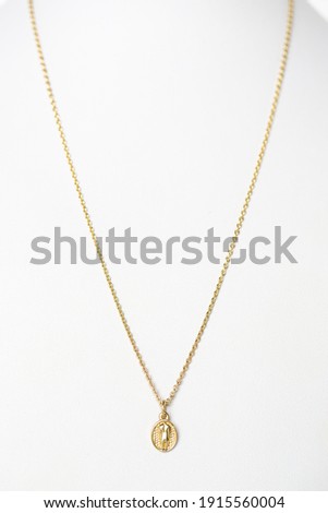 Long Yellow Gold Chain Necklace  Royalty-Free Stock Photo #1915560004
