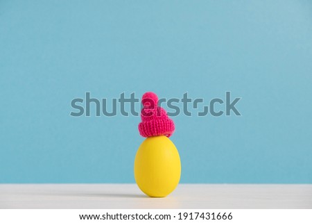  Happy egg in hat. Easter holiday concept with cute funny eggs. Different emotions and feelings.