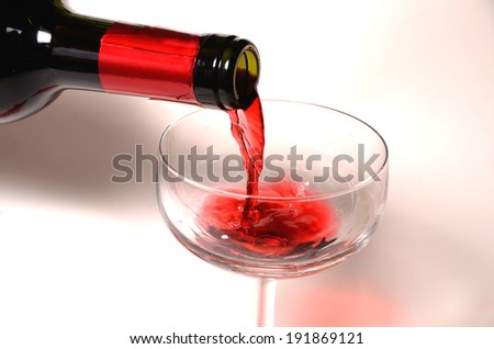  wine glasses,