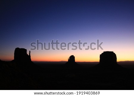 monument valley before sunrise time