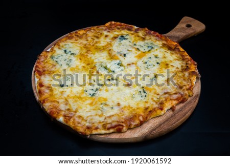 Food picture Spinach pizza seasoned with various spices