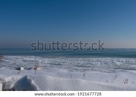 a cold morning overlooking lake michigan in chicago winter 