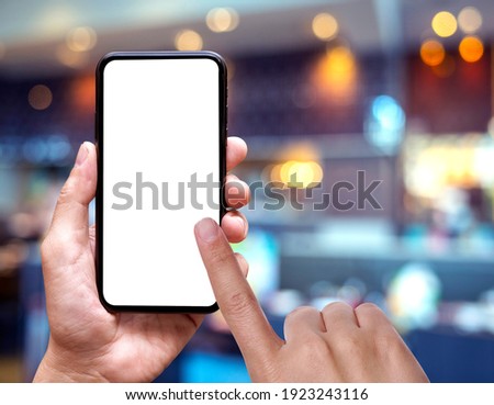blank of mobile phone screen at coffee shop 