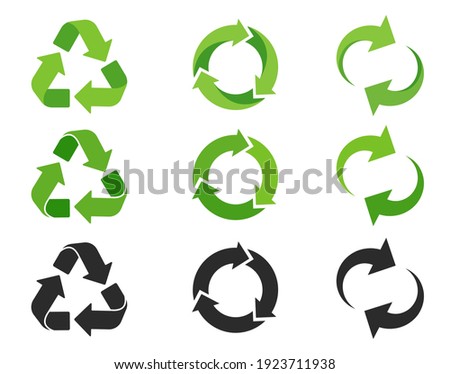 Recycling icon. An arrow that revolves endlessly Reuse concept Recycled. isolate on white background