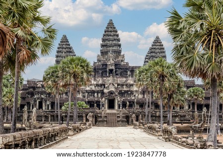 Lonely in Angkor Wat without any tourists Royalty-Free Stock Photo #1923847778