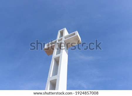 The Mt. Soledad Cross with blue sky background, La Jolla California.