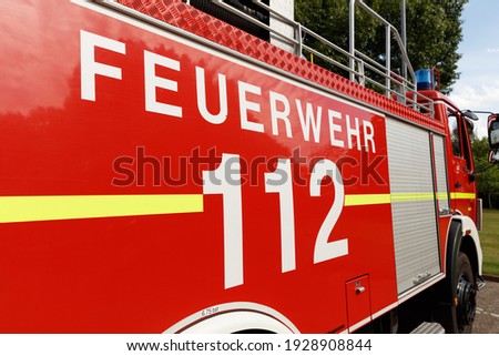 Symbol picture fire department 112, translated "Feuerwehr"