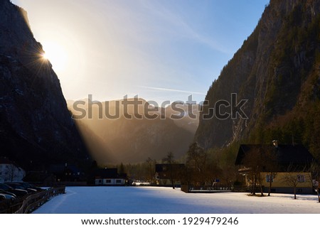 Beautiful winter landscape of Hallstatt mountain village in Austrian Alps. Salzkammergut region, Austria