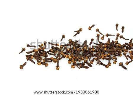 clove grains on a white background