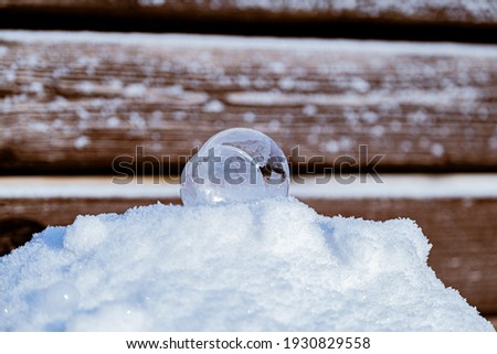 pictures of frozen watter bubbles