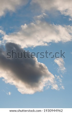View of the sky with clouds on a late winter afternoon 