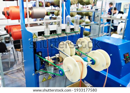 Circular cord knitting industrial machine