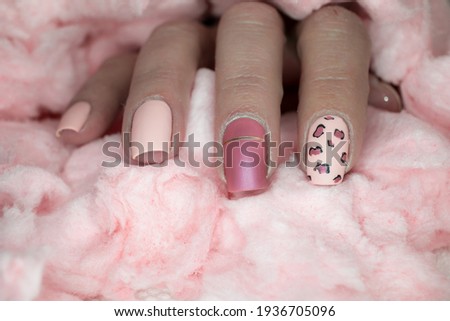 Pink Cheetah Print Nail Art Design