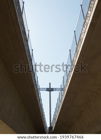OLYMPUS DIGITAL photo under the bridge