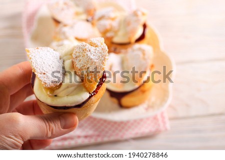 Traditional British butterfly or fairy cakes