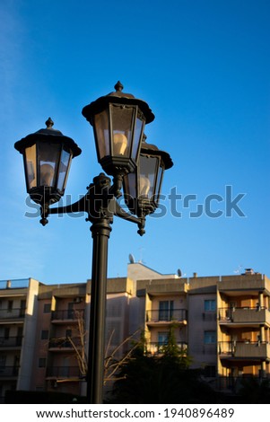 illustration of a lantern on the Italian streets
