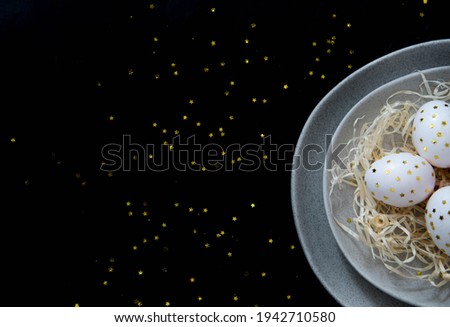  Easter eggs with sparkles on isolated background