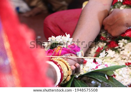 Traditional Bengali 
Wedding Rituals hand band in india west bengal