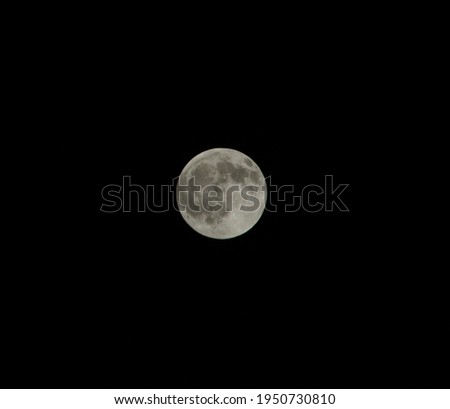 Isolated picture of the moon