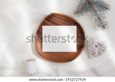 5,5x4,25 christmas card mockup on dark wooden plate