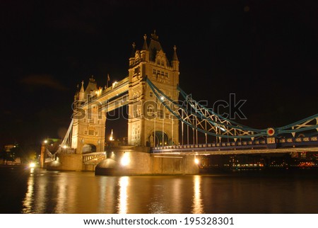 Bridge Tower Bridge at night