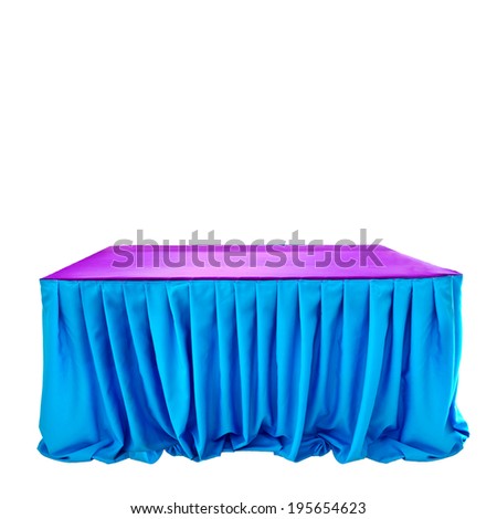 table with full decoration ready to show