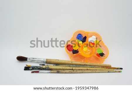             Art and Coloring School Supplies                                             