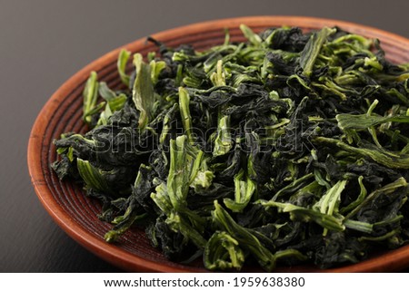 Image of dried vegetable spinach