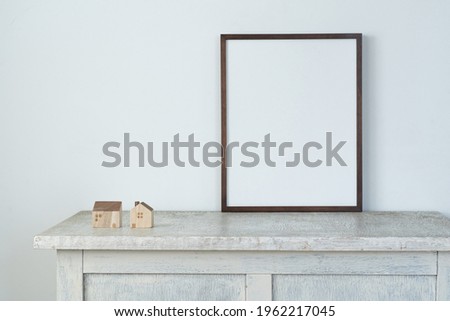 Picture frame and house toys