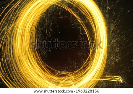 Long Exposure Photography | Sparkles Spinning