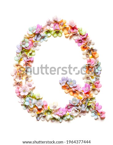 The letter Q. Floral alphabet. Set of flower letters isolated on white. Flower font.